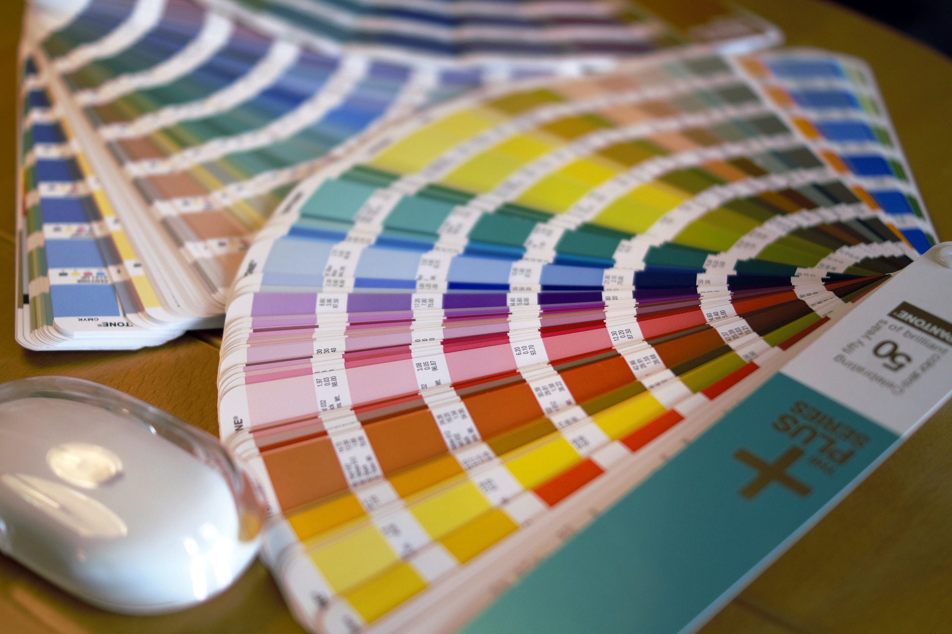 Copertina articolo Color Pantone 2022: Very Peri per una casa al passo con i tempi